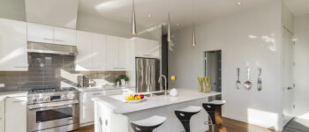 The Pros & Cons of an Open-plan Kitchens: Design Choices for Your Lifestyle